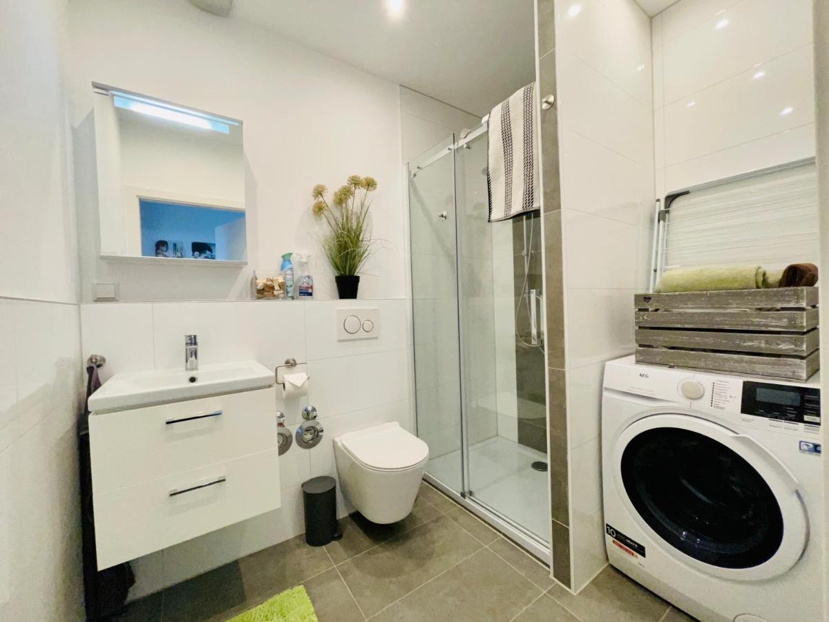 2 Room Galerie Einliegerwohnung In Rheinstetten, Messe Naehe, Rollstuhlfahrer Geeignet Exterior photo